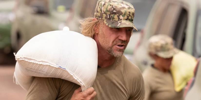 'Sister Wives' star Kody Brown carries a weighted bag on 'Special Forces: World's Toughest Test' Season 4.