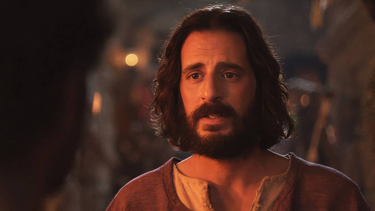 Jonathan Roumie looks desperate as Jesus in 'The Chosen'