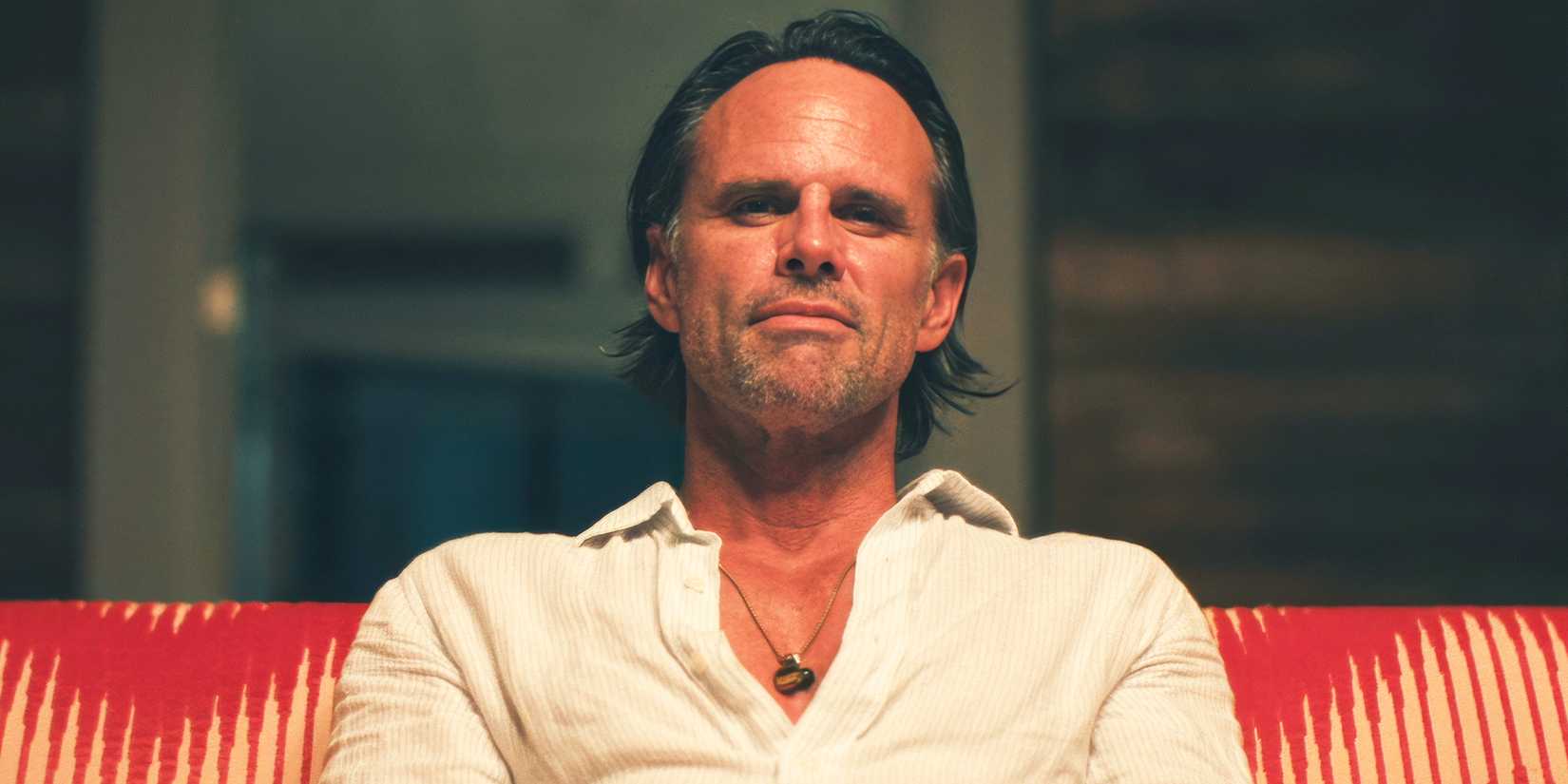 walton-goggins-teratai putih
