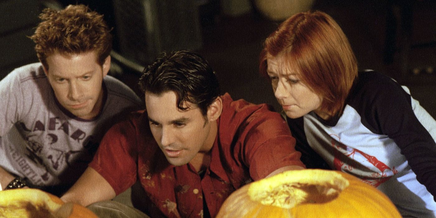 Oz, Xander and Willow staring at something near pumpkins in Buffy the Vampire Slayer episode Fear, Itself.