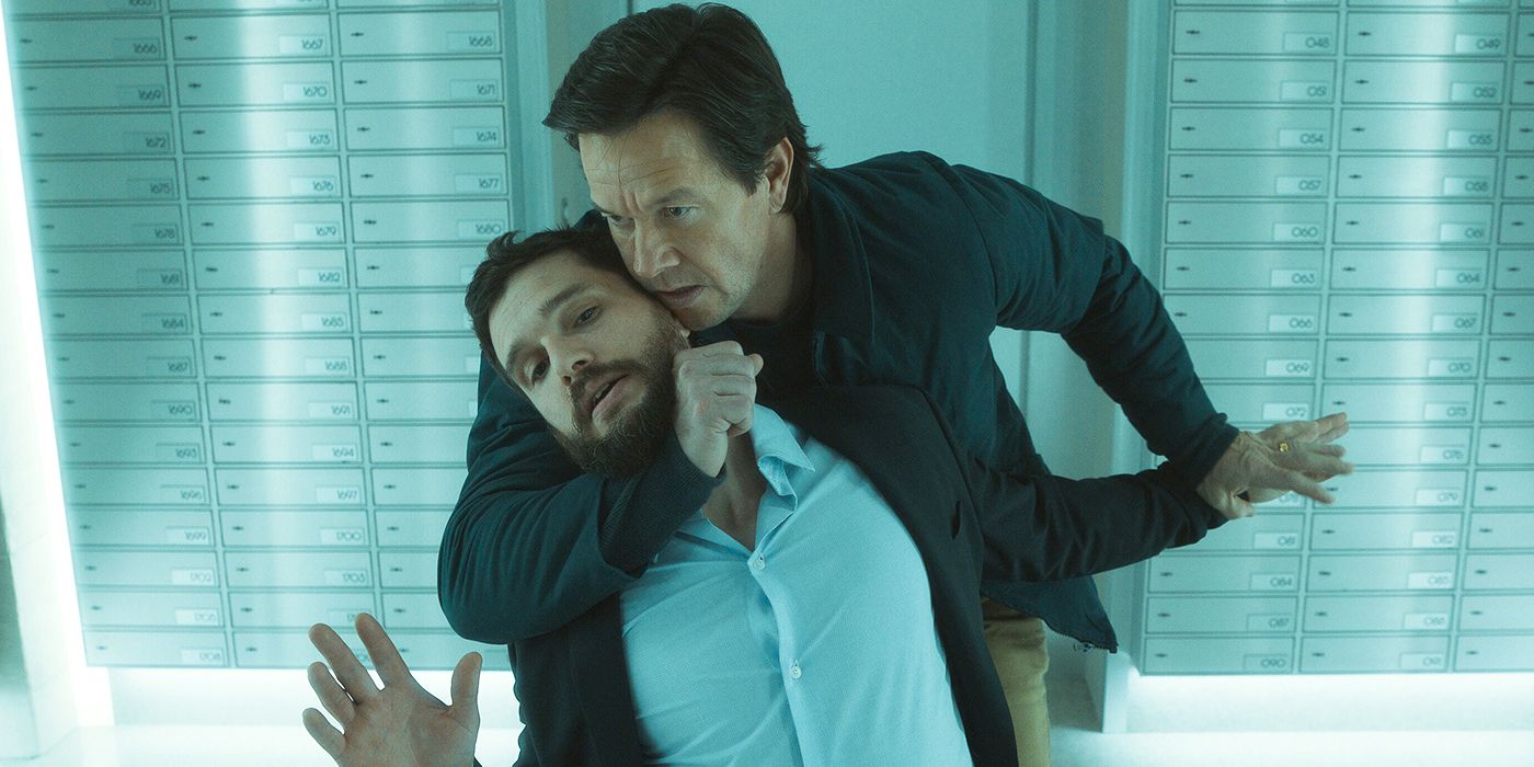 Mark Wahlberg in Kit Harington se spopadata v napovedniku za 'The Family Plan 2'