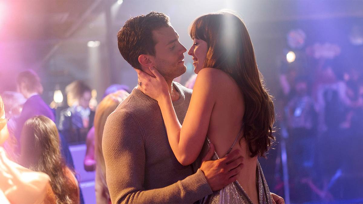 Hollywood’s Most Erotic Series Ever Just Hit Netflix for Your Weekend Binge Hollywood’s Most Erotic Series Ever Just Hit Netflix for Your Weekend Binge