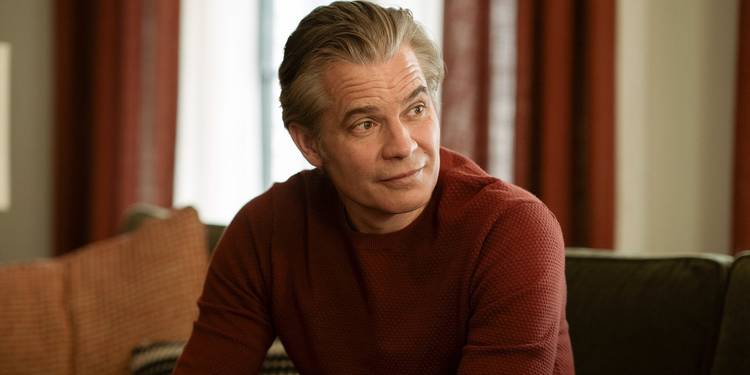 TImothy Olyphant smiling and looking to his left in Ful Circle