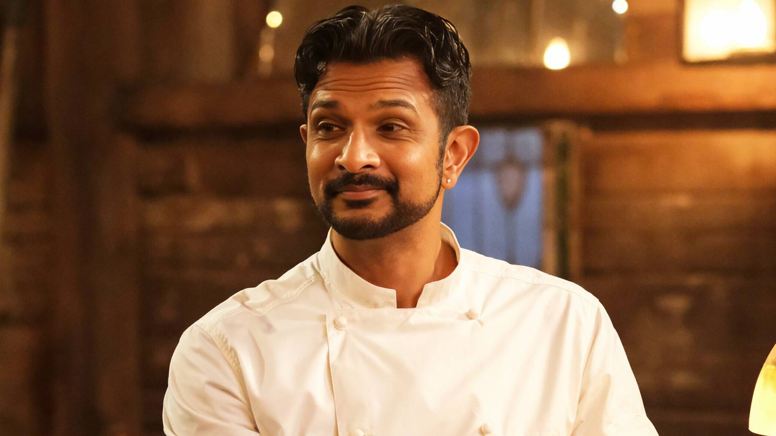 Ghosts Star Utkarsh Ambudkar Reveals Terrifying Details About Jay's Hellish Season 5 Premiere and Christmas Episode
