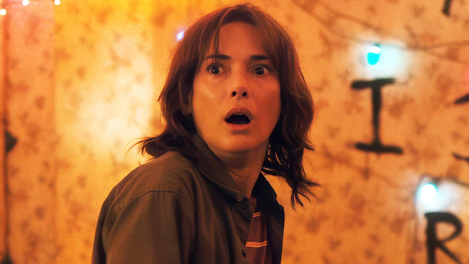 Joyce Byers (Winona Ryder) in 'Stranger Things' Season 1 