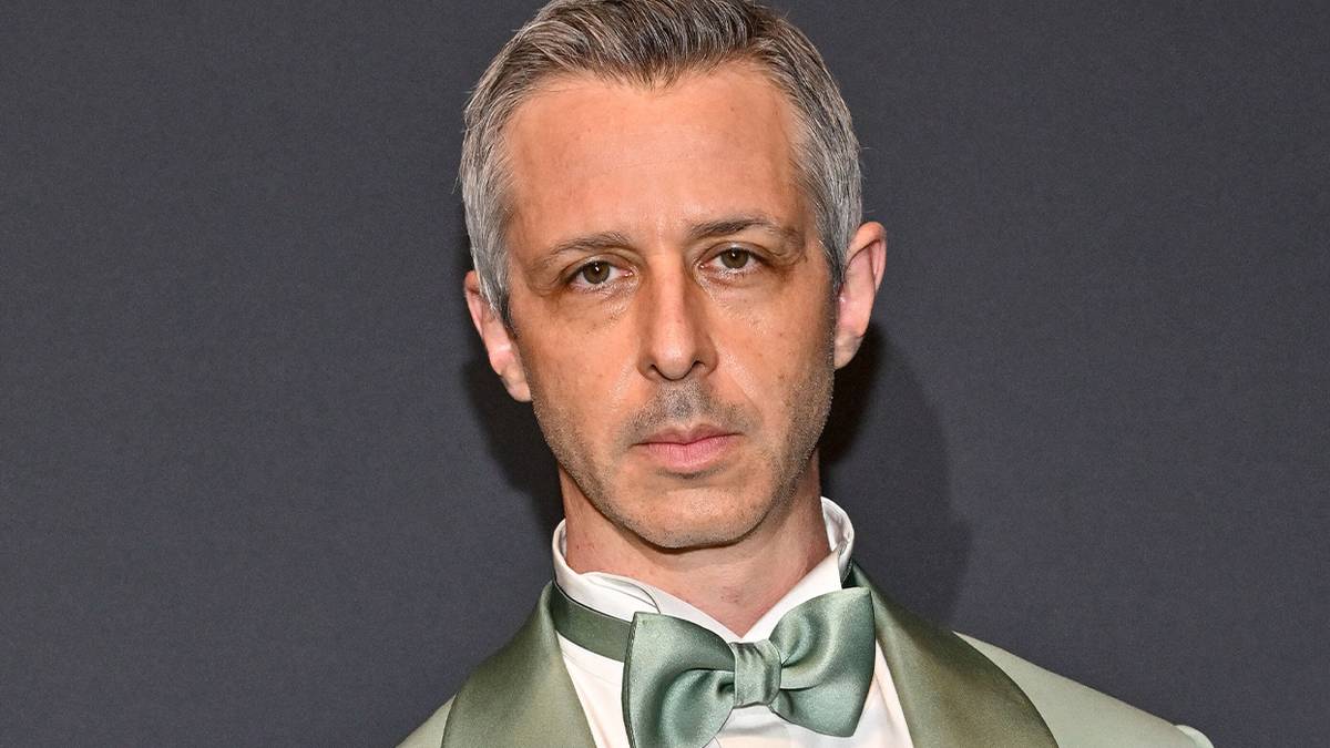 Jeremy Strong Says His Mark Zuckerberg Performance "Has Nothing To Do