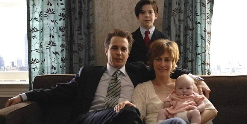 Vera Farmiga, Sam Rockwell e Jacob Kogan em uma cena do filme Joshua.