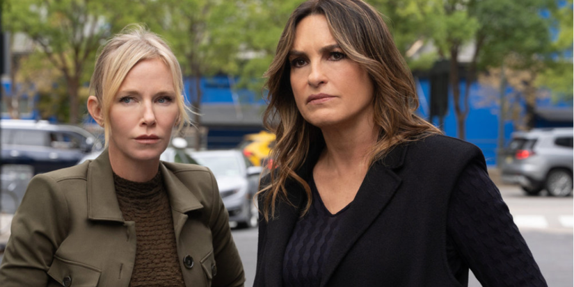 القانون والنظام: وحدة الضحايا الخاصة – “إطعام الرغبة” الحلقة 27005 – في الصورة: (إلى اليسار) كيلي جيديش في دور الرقيب. أماندا رولينز، ماريسكا هارجيتاي في دور النقيب أوليفيا بنسون