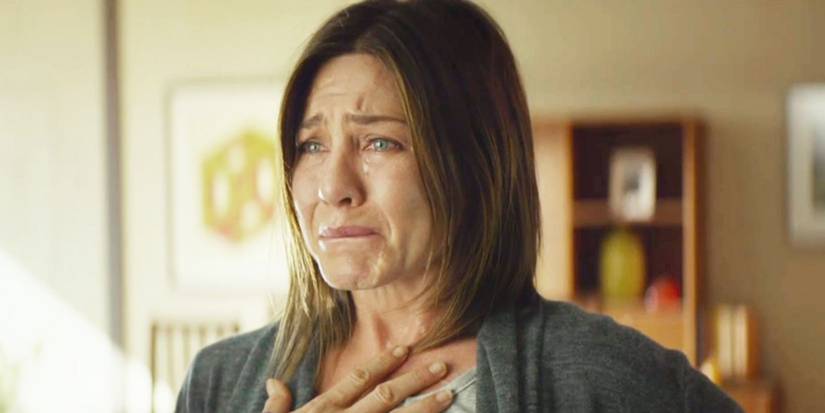 Jennifer Aniston menangis di Kue.