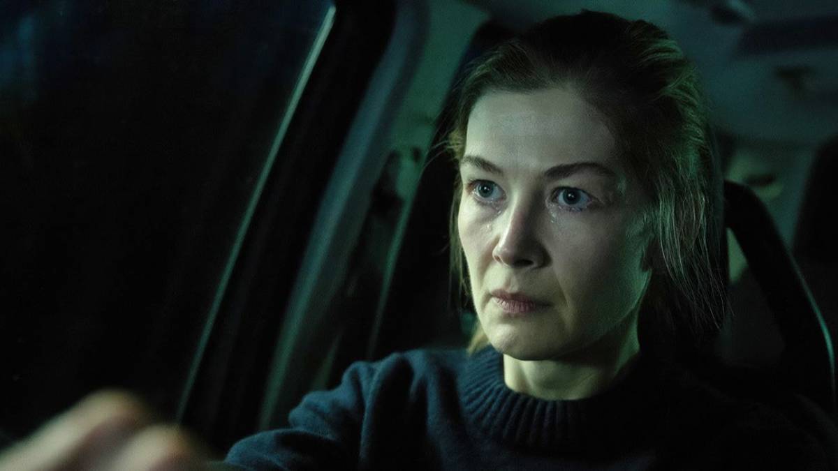 rosamund-pike-hallow-road