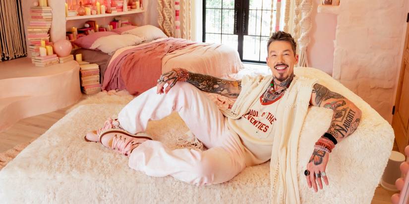 David Bromstad lounges on 'My Lottery Dream Home.'