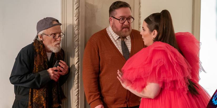 THÉ talking to Miller and Howard in Only-Murders-in-the-Building-Season-5