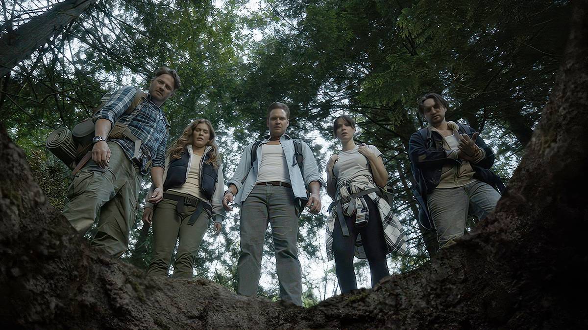 Pit Fall Artist A ‘Final Destination: Bloodlines’ Star Narrowly Escapes Death in ...