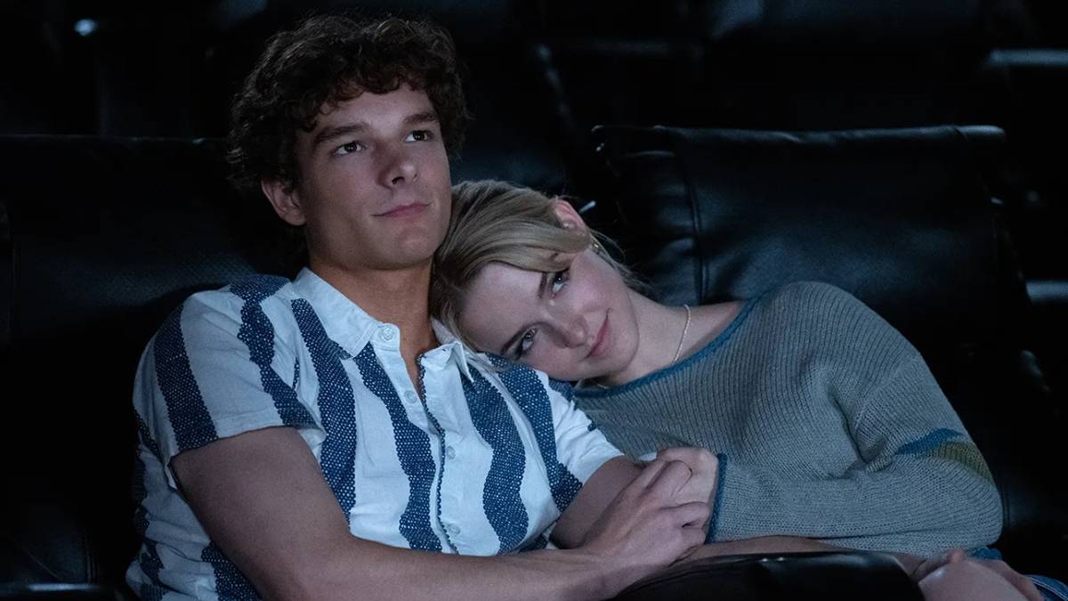 McKenna Grace leaning into Mason Thames' shoulder in 'Regretting You'.