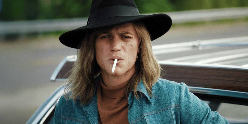 Johnny Flynn as David Bowie in Stardust