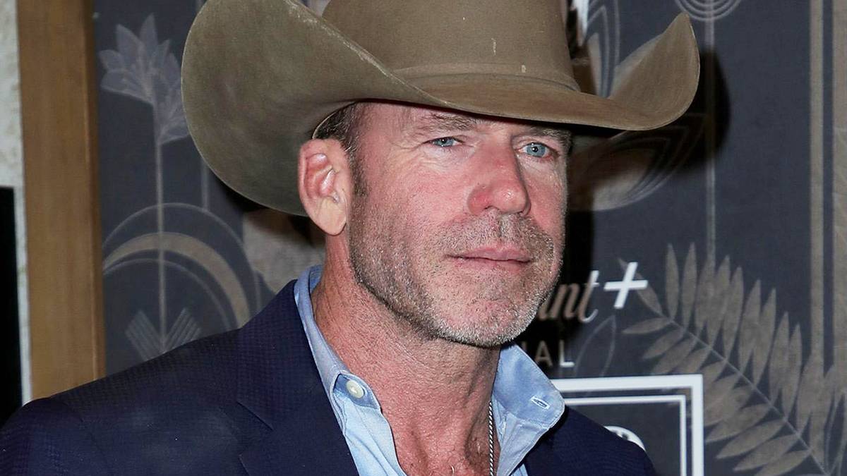 taylor sheridan on the red carpet