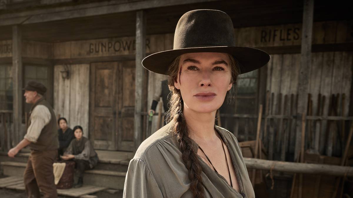 Gillian Anderson and Lena Headey Saddle Up in First Look at ...