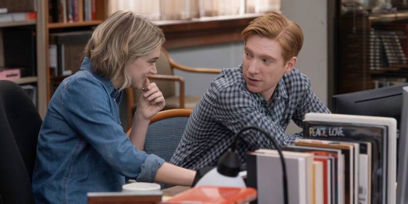 Mare (Chelsea Frei) and Ned (Domhnall Gleeson) work together in The Paper