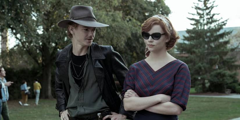Benny Watts (Thomas Brodie-Sangster) and Beth Harmon (Anya Taylor-Joy) in 'The Queen's Gambit'