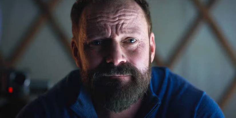 Seth Adler (Ryan Robbins) looks at the camera on 'Tracker'