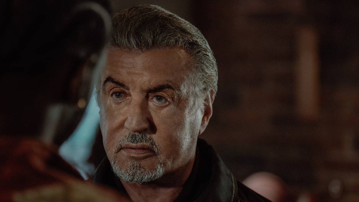 Tulsa King' Season 3 Episode 4 Recap: Dwight's Crew Strikes Back, but Their  Victory Almost Feels Too Easy