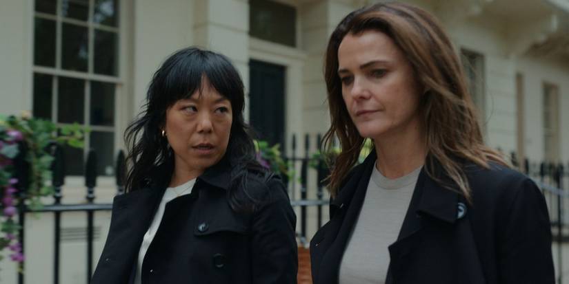 Ali Ahn as Eidra Russell and Keri Russell as Kate in The Diplomat