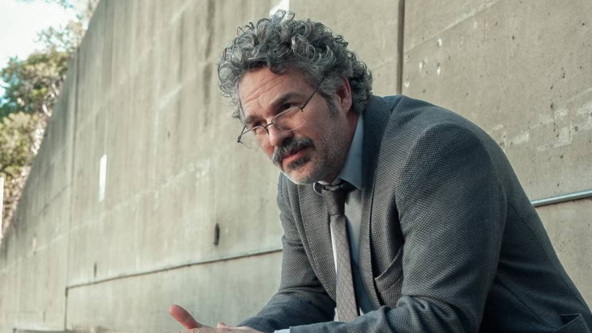 Mark Ruffalo Searches for Chris Hemsworth's Relentless Thief in the First  Action-Packed 'Crime 101' Trailer, image size:1200x675