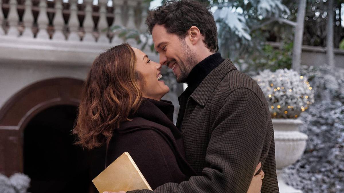 ‘Champagne Problems' Review: Minka Kelly's Netflix Holiday Rom-Com Is the ...