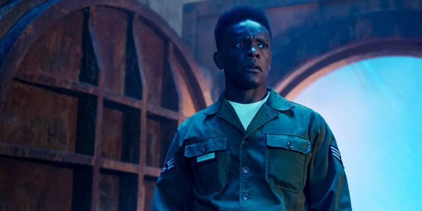 Chris Chalk as Dick Hallorann looking worried in uniform in IT: Welcome to Derry