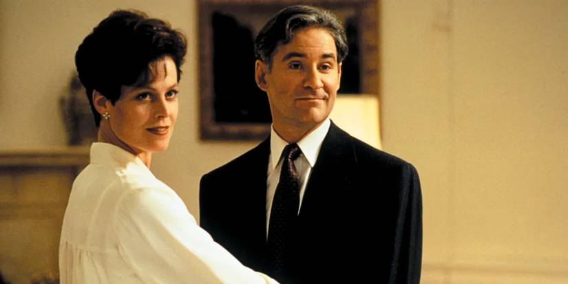 Kevin Kline and Sigourney Weaver as Dave Kovic and Ellen Mitchell in Dave.