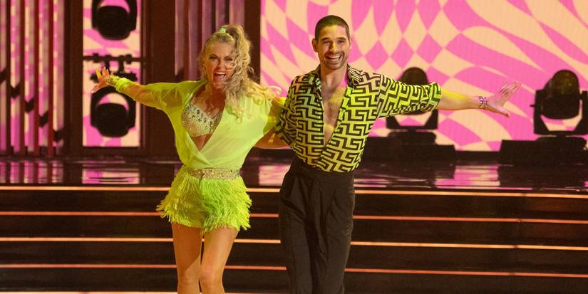 Elaine Hendrix and Alan Bersten on 'Dancing With the Stars' Season 34.