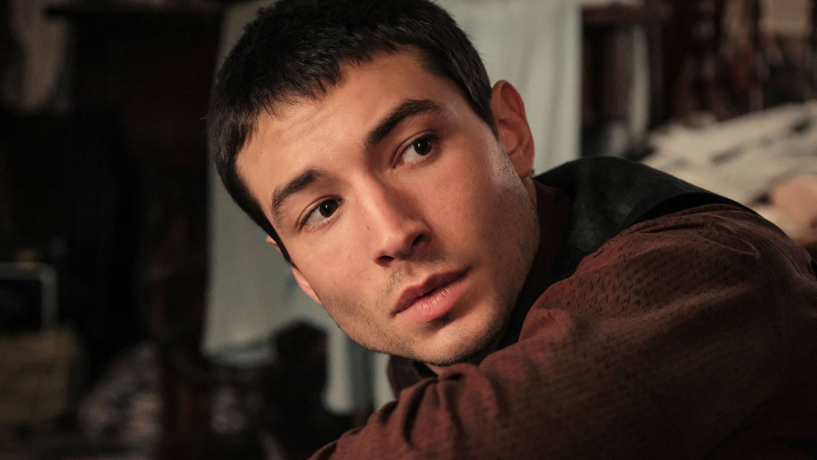 Ezra Miller in Fantastic Beasts: The Crimes of the Grindelwald