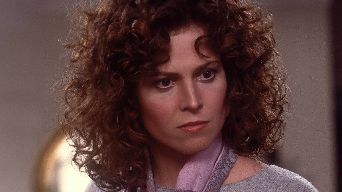 Netflix Officially Kills Sigourney Weaver’s Sci-Fi Classic Ahead of Reboot Series Netflix Officially Kills Sigourney Weaver’s Sci-Fi Classic Ahead of Reboot Series