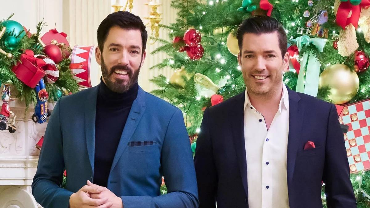 Property Brothers Jonathan and Drew Scott celebrate Christmas.