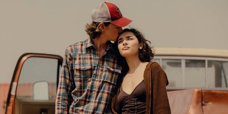 Jacob Lofland as Cooper and Paulina Chavez as Ariana in Landman Season 2