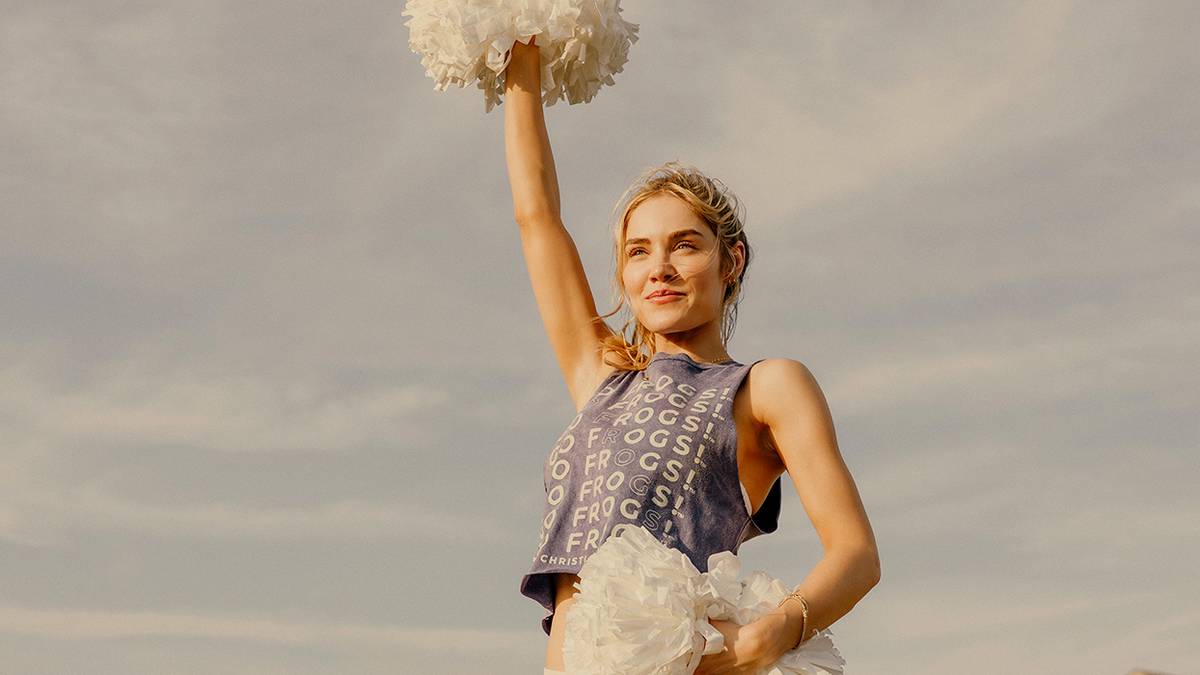 Ainsley Norris cheering in Landman Season 2.