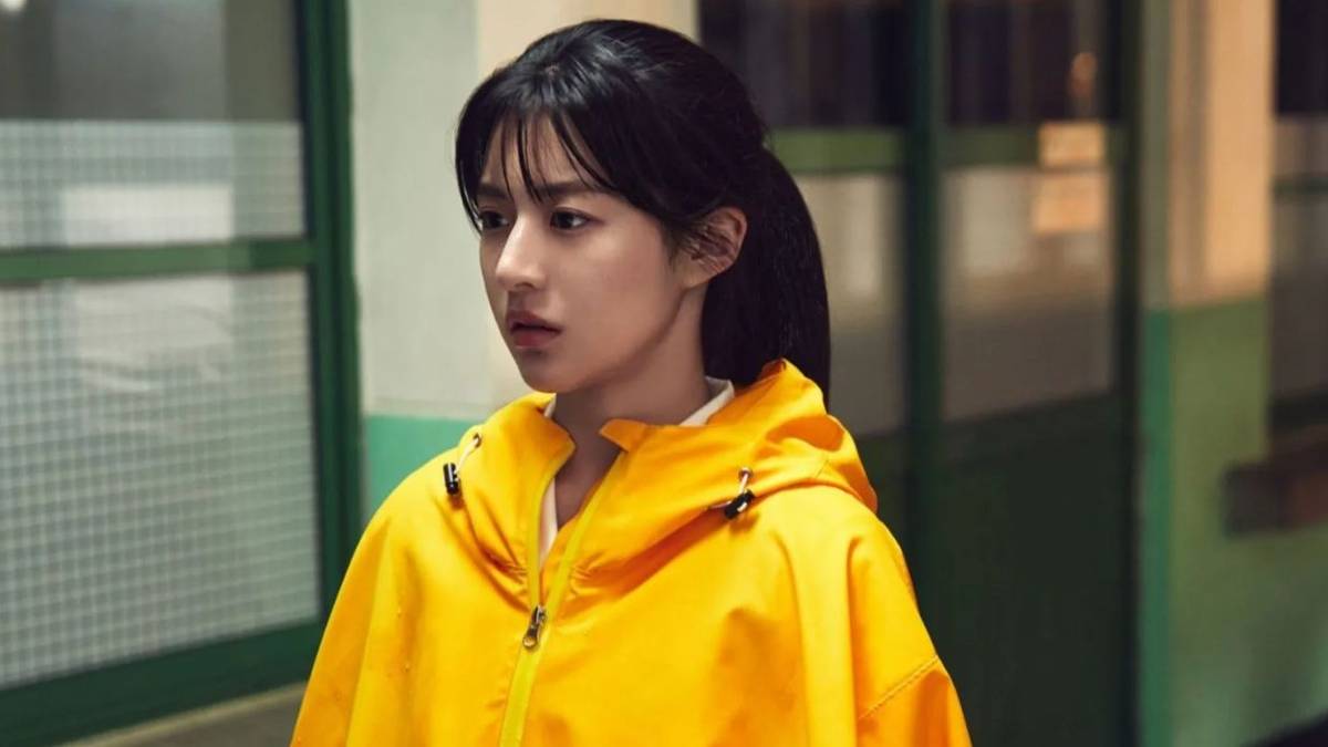 A girl in a yellow rain jacket in the Disney+ K-drama 'Moving'
