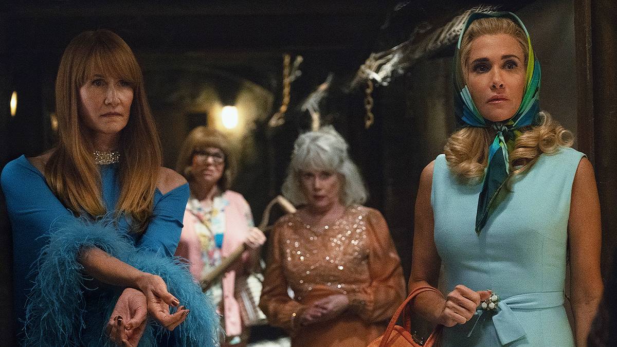 Kristen Wiig’s Apple TV Dramedy Brings Out Its Claws for a Deliciously Unhinged Glow-Up Kristen Wiig’s Apple TV Dramedy Brings Out Its Claws for a Deliciously Unhinged Glow-Up