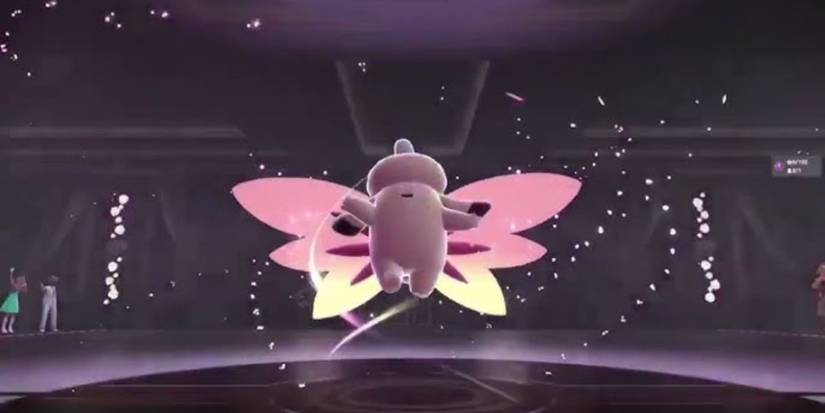 Mega Clefable dengan sayapnya yang terbentang