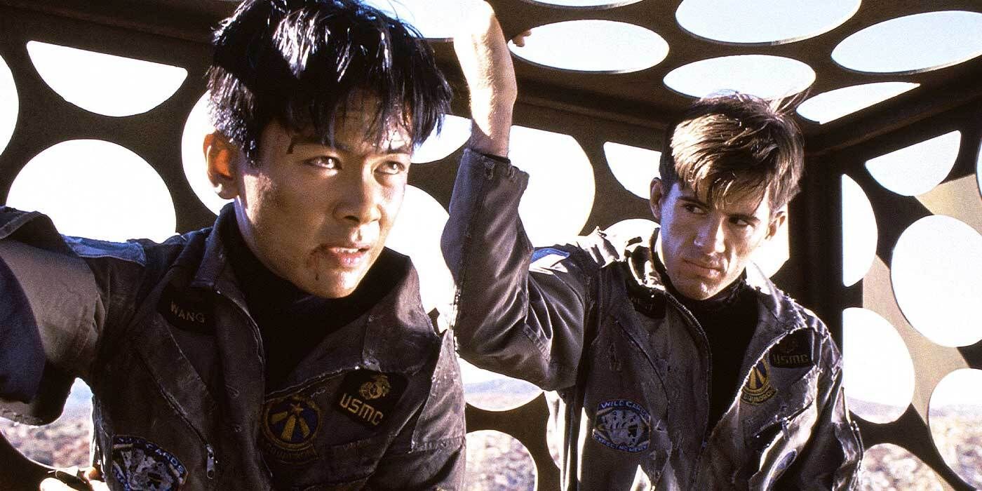 Forget ‘Star Wars’ — This Cult ’90s Sci-Fi Series Is Still a Masterclass in Space Warfare