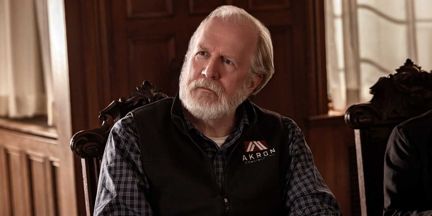 Tracy Letts as Frank Martin in an Akron Construction vest in The Lowdown