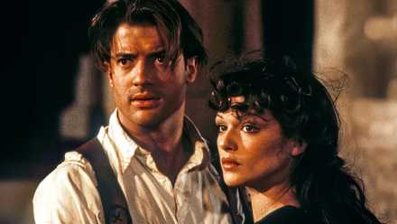 Brendan Fraser y Rachel Weisz en La Momia