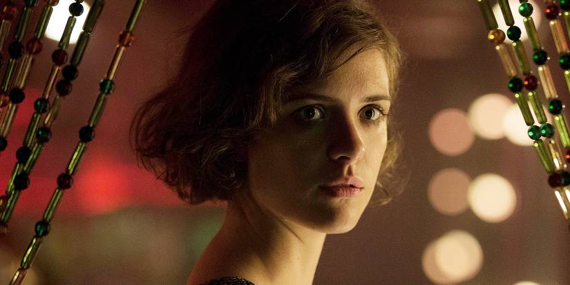 Liv Lisa Fries as Charlotte Ritter tearing up in Babylon Berlin