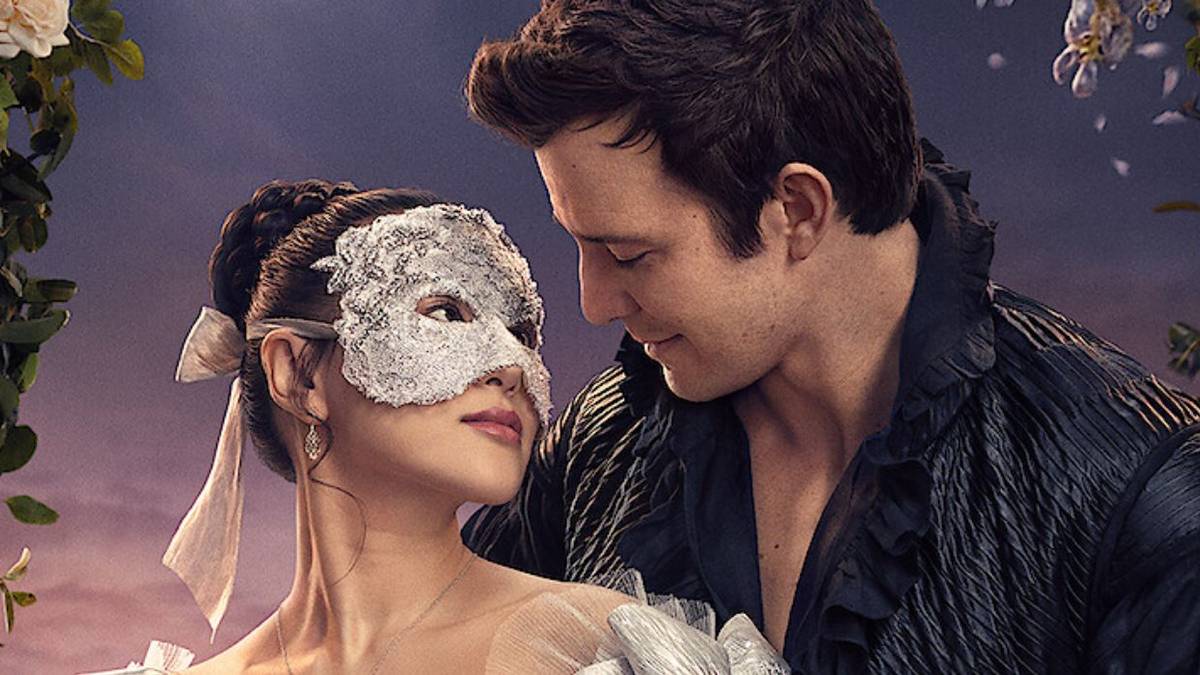 'Bridgerton' Gives Fans the Best Christmas Gift Ever With First Season