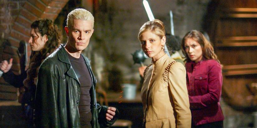 Buffy and Spike standing ready for a fight in Buffy the Vampire Slayer