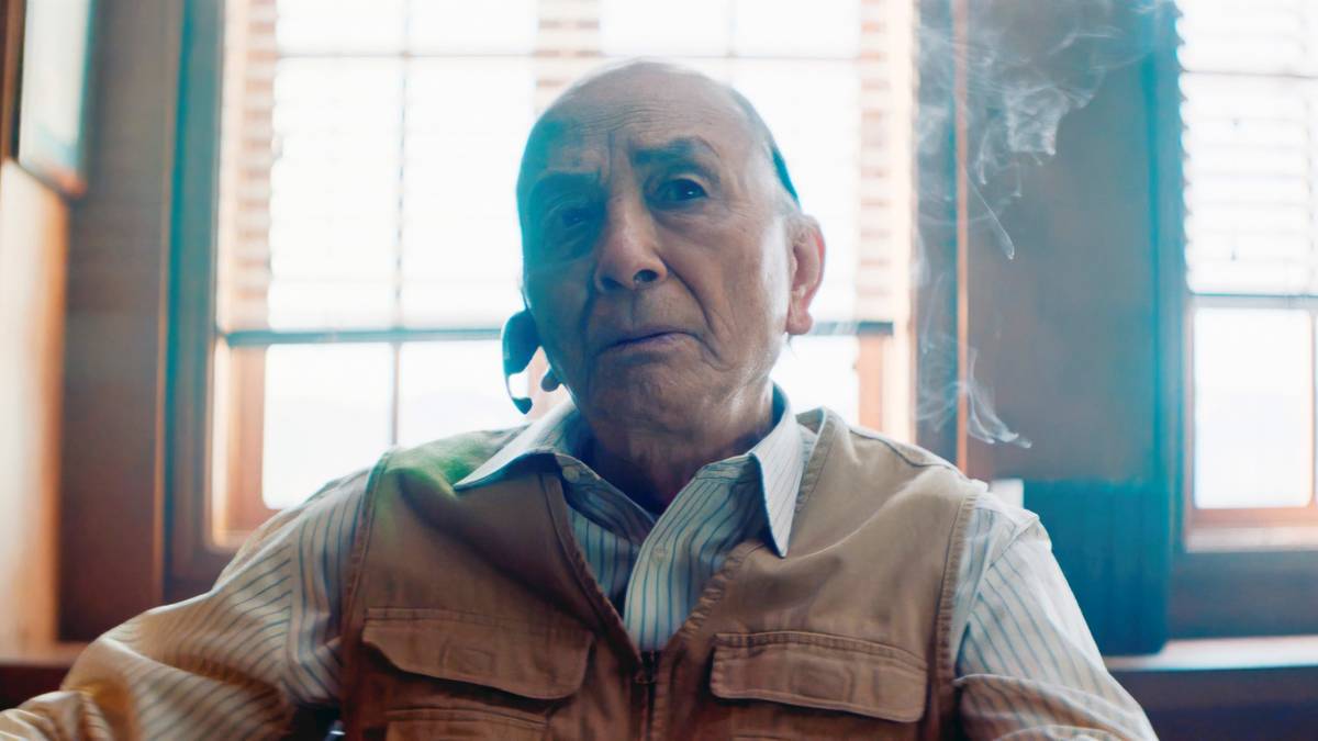 Predator: Badlands Devours Box Office, Crushing Scarlett Johansson & 7-Time Oscar Winner!