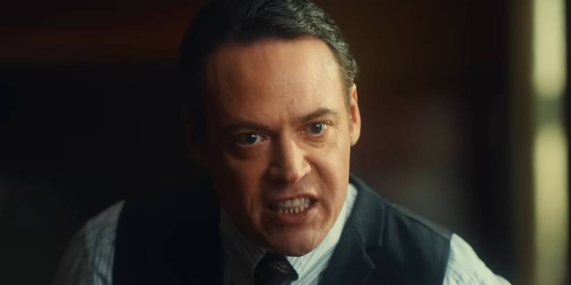 Mortimer Beaufort (Fedja van Huêt) showing a furious expression in Maxton Hall.