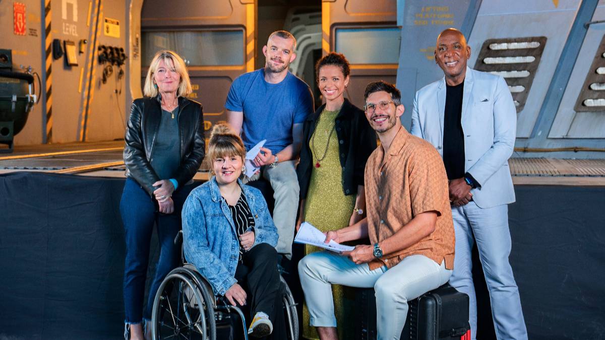 doctor-who-spin-off-cast-war-between-the-land-and-sea