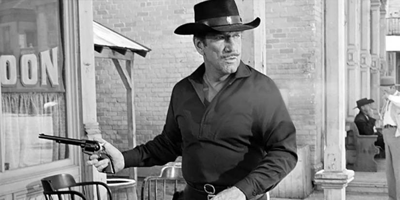 Paladin (Richard Boone) holds his gun on 'Have Gun—Will Travel'
