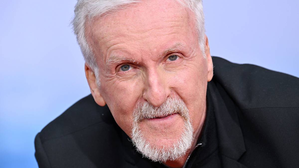 James Cameron Declares Mind-Bending Sci-Fi Thriller The 'Best Space Film Ever!'